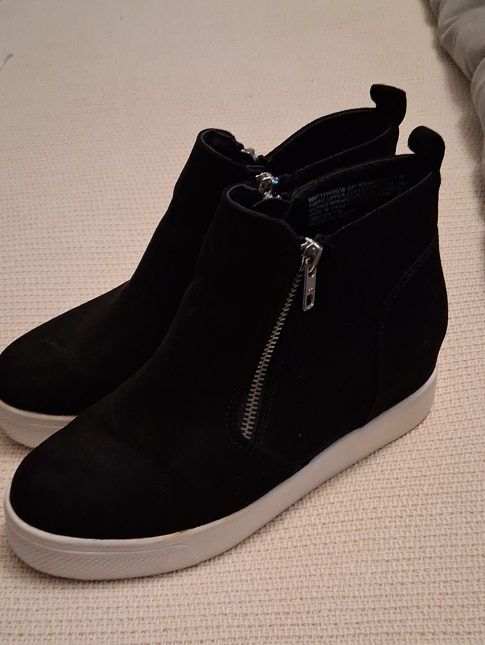 Time and Tru Black Wedge Ankle Booties with Side Zipper